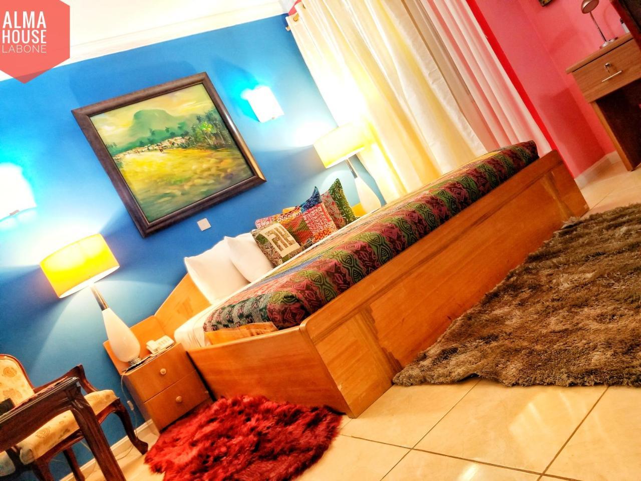 Alma House Hotel Accra Buitenkant foto
