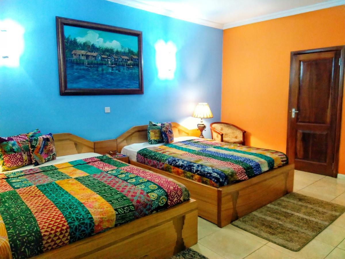 Alma House Hotel Accra Buitenkant foto